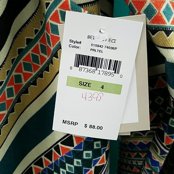 Dress - Picture 3 of 4